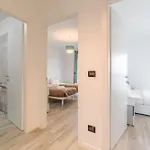 Stadio Olimpico Chic & Roomy Flat With Terrace Appartamento Torino