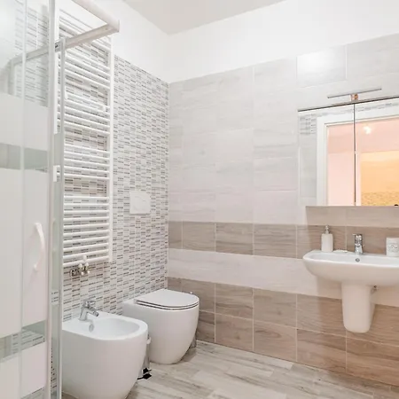 Апартаменты Stadio Olimpico Chic & Roomy Flat With Terrace Турин