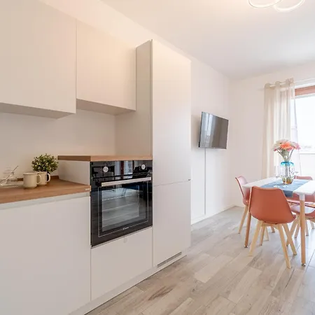 Stadio Olimpico Chic & Roomy Flat With Terrace Daire