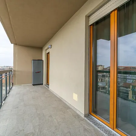 Daire Stadio Olimpico Chic & Roomy Flat With Terrace *