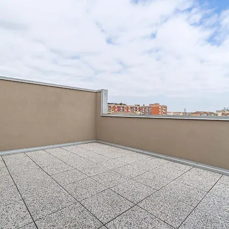 Stadio Olimpico Chic & Roomy Flat With Terrace Daire Torino