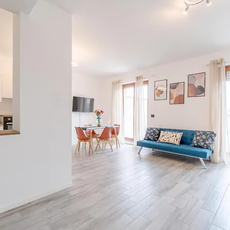 Апартаменты Stadio Olimpico Chic & Roomy Flat With Terrace