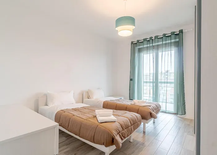 Daire Stadio Olimpico Chic & Roomy Flat With Terrace *